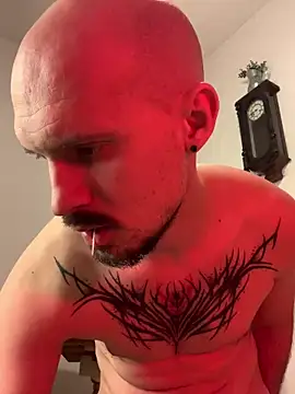 Snapshot of AssHunter4k chatting on 03-08-25, 06:05 AssHunter4k online show from 03-08-25, 06:05