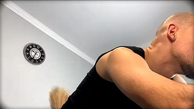 Snapshot of AssHunter4k chatting on 03-16-25, 02:33 AssHunter4k online show from 03-16-25, 02:33