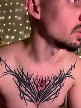 Snapshot of AssHunter4k chatting on 03-21-25, 08:50 AssHunter4k online show from 03-21-25, 08:50