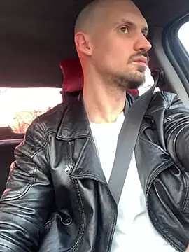 Snapshot of AssHunter4k chatting on 03-22-25, 04:26 AssHunter4k online show from 03-22-25, 04:26