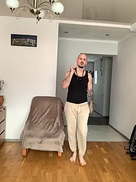 Snapshot of AssHunter4k chatting on 10-28-25, 08:51 AssHunter4k online show from 10-28-25, 08:51