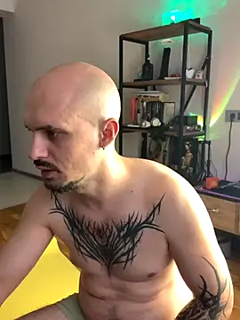 Snapshot of AssHunter4k chatting on 11-09-25, 10:35 AssHunter4k online show from 11-09-25, 10:35