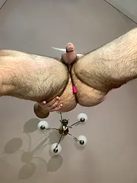 Snapshot of AssHunter4k chatting on 11-12-25, 06:14 AssHunter4k online show from 11-12-25, 06:14