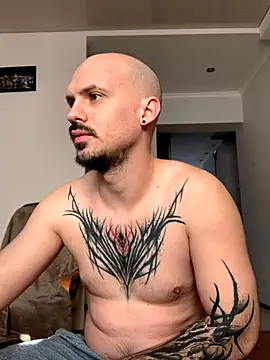 Snapshot of AssHunter4k chatting on 11-20-25, 08:58 AssHunter4k online show from 11-20-25, 08:58