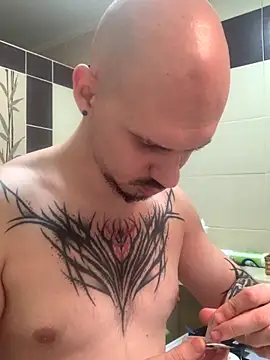 Snapshot of AssHunter4k chatting on 12-05-25, 09:29 AssHunter4k online show from 12-05-25, 09:29