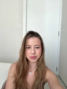 Snapshot of Norabbyxox chatting on 01-22-25, 02:35 Norabbyxox online show from 01-22-25, 02:35