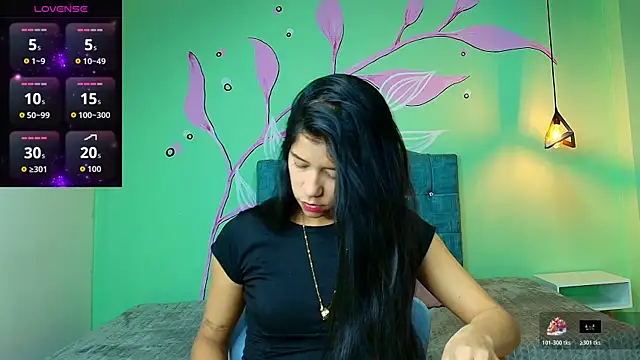 Snapshot of Connie_Bell chatting on 10-29-25, 05:58 Connie Bell online show from 10-29-25, 05:58