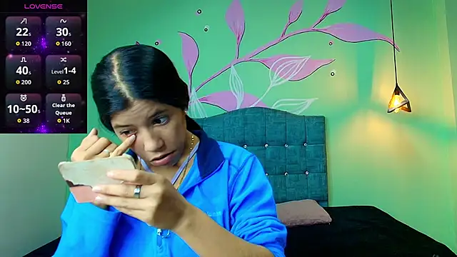 Snapshot of Connie_Bell chatting on 11-06-25, 07:37 Connie Bell online show from 11-06-25, 07:37