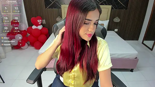 Snapshot of Lolly_18 chatting on 02-26-25, 03:19 Lolly 18 online show from 02-26-25, 03:19