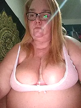 diosacurvy1984 online show from 10-23-25, 09:02