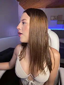 Sofia18 pinkk online show from 09-10-25, 09:59