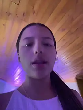 Snapshot of Sofia18_pinkk chatting on 05-30-26, 12:41 Sofia18 pinkk online show from 05-30-26, 12:41
