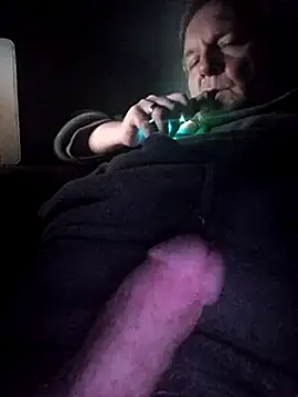 Snapshot of Paolo7619 chatting on 02-03-25, 04:25 Paolo7619 online show from 02-03-25, 04:25