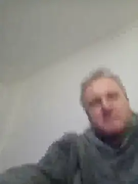 Snapshot of Paolo7619 chatting on 03-05-25, 09:04 Paolo7619 online show from 03-05-25, 09:04