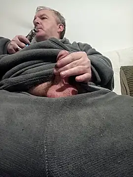 Snapshot of Paolo7619 chatting on 10-12-25, 01:26 Paolo7619 online show from 10-12-25, 01:26