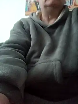 Snapshot of Paolo7619 chatting on 11-02-25, 08:17 Paolo7619 online show from 11-02-25, 08:17