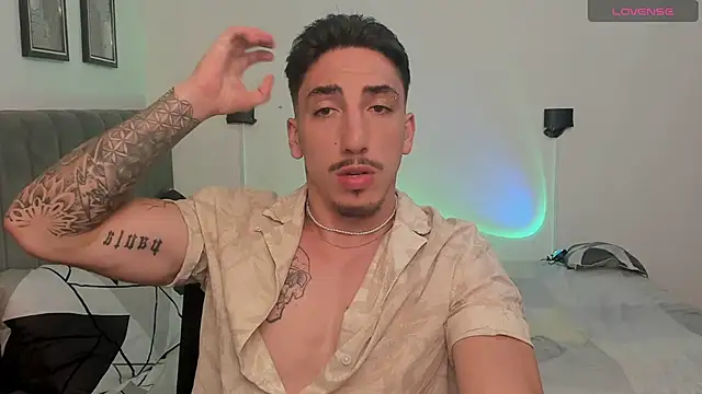 Snapshot of dylanspencer28 chatting on 01-24-25, 07:07 dylanspencer28 online show from 01-24-25, 07:07