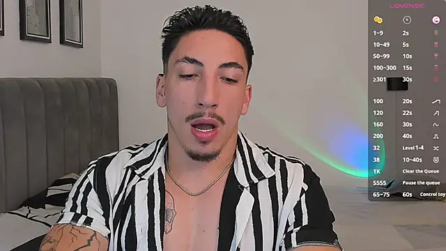 Snapshot of dylanspencer28 chatting on 02-11-25, 06:44 dylanspencer28 online show from 02-11-25, 06:44