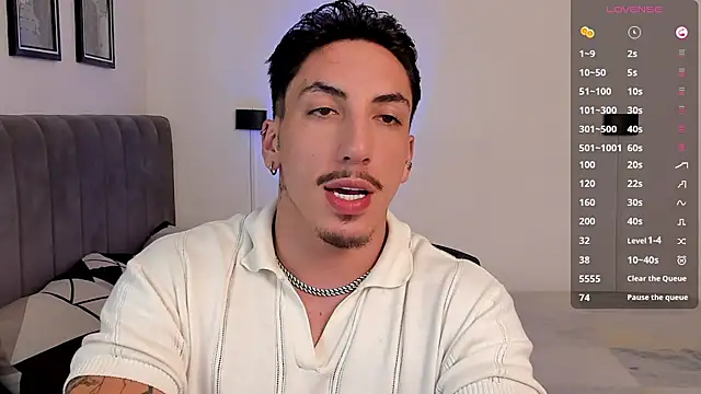 Snapshot of dylanspencer28 chatting on 03-06-25, 01:58 dylanspencer28 online show from 03-06-25, 01:58