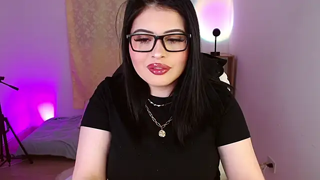 isabella1616 online show from 09-19-25, 03:08