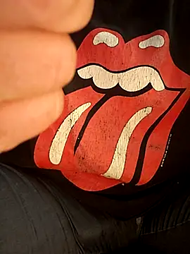 Snapshot of almighty_d chatting on 03-01-25, 07:08 almighty d online show from 03-01-25, 07:08