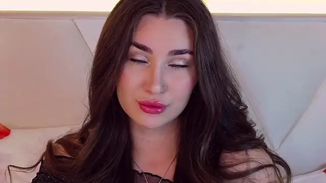 KiraBarlows online show from 02-12-25, 07:24