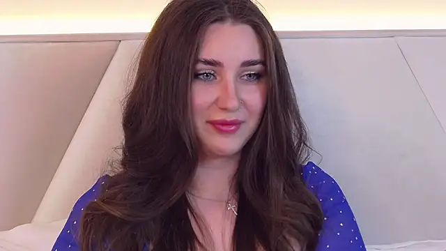 KiraBarlows online show from 02-19-25, 12:46