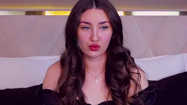 KiraBarlows online show from 02-25-25, 07:25