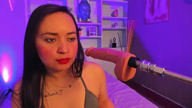 Snapshot of Rosie_jhons chatting on 02-12-25, 04:12 Rosie jhons online show from 02-12-25, 04:12