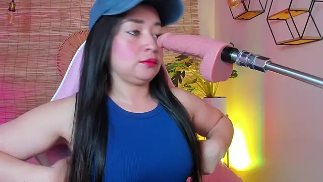 Snapshot of Rosie_jhons chatting on 02-19-25, 03:50 Rosie jhons online show from 02-19-25, 03:50