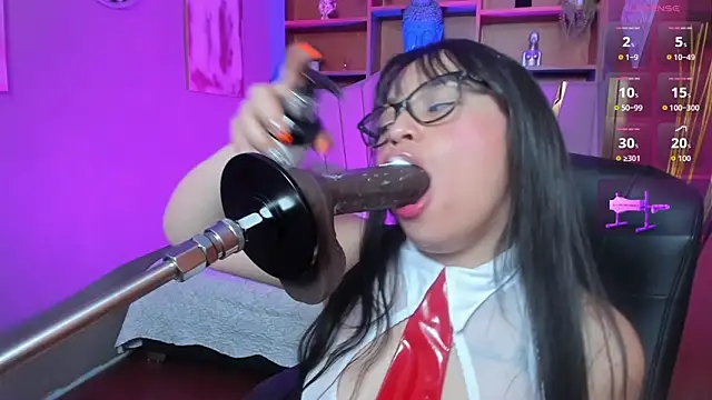 Snapshot of Rosie_jhons chatting on 10-17-25, 03:31 Rosie jhons online show from 10-17-25, 03:31