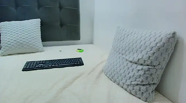 wolfandsky online show from 02-13-25, 05:44