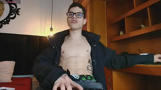 wolfandsky online show from 04-18-26, 11:36