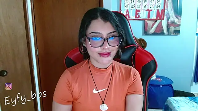 Snapshot of Eyfy_bbs chatting on 03-10-25, 10:45 Eyfy bbs online show from 03-10-25, 10:45