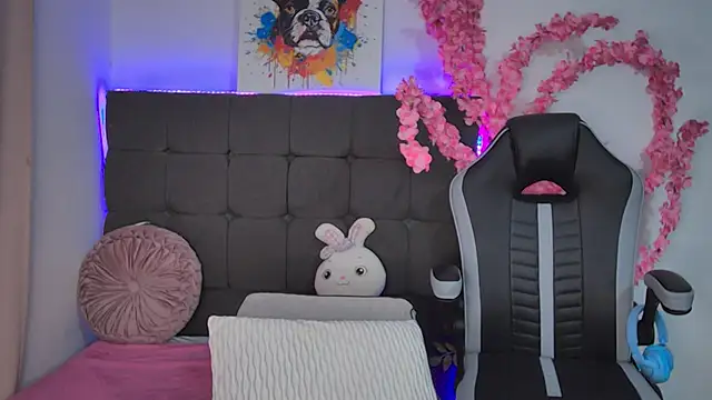 AmandaBrooks 18 online show from 09-26-25, 01:31