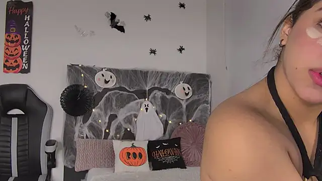 AmandaBrooks 18 online show from 10-12-25, 01:04