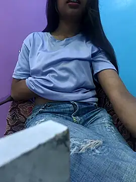 Snapshot of Leoni_G chatting on 03-06-25, 05:46 Leoni G online show from 03-06-25, 05:46