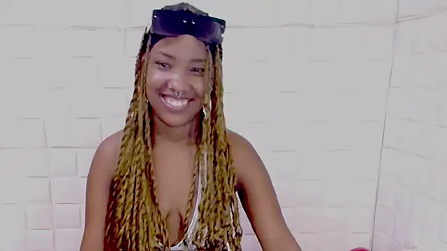 EroticSexyPrada online show from 04-27-26, 05:44