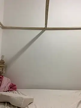 Snapshot of madell chatting on 01-19-25, 06:10 madell online show from 01-19-25, 06:10