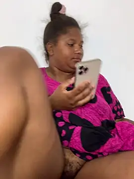 Snapshot of madell chatting on 01-29-25, 03:33 madell online show from 01-29-25, 03:33