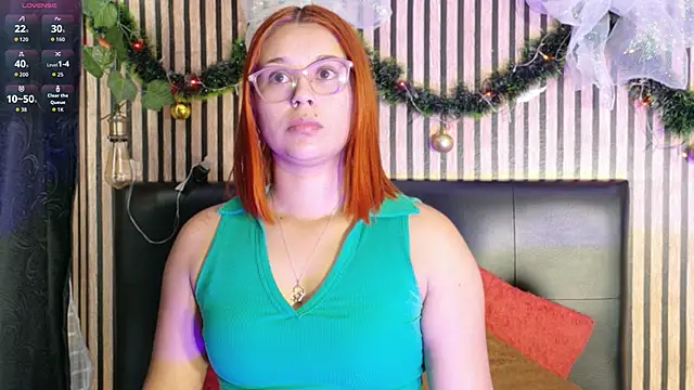 Sophie new25 online show from 11-25-25, 12:49