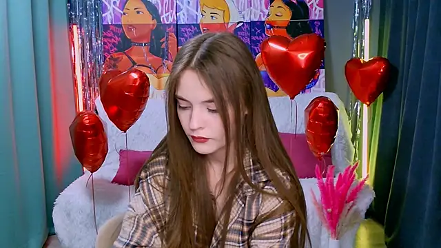 Snapshot of RayWillliams chatting on 03-06-25, 11:53 RayWillliams online show from 03-06-25, 11:53