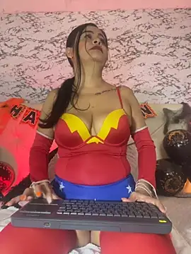 Lili  taylor online show from 10-30-25, 04:58