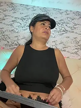 Lili  taylor online show from 01-16-26, 11:53