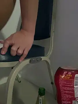 Snapshot of chanentino2 chatting on 01-22-25, 09:21 chanentino2 online show from 01-22-25, 09:21