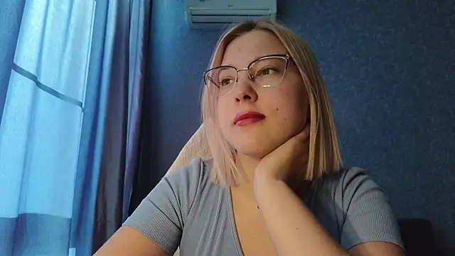 HotBrandyX online show from 10-18-25, 03:09