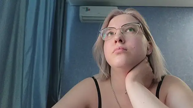 HotBrandyX online show from 03-15-26, 11:49