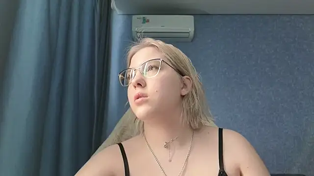 HotBrandyX online show from 03-16-26, 05:55