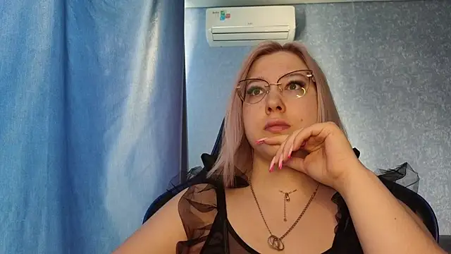 HotBrandyX online show from 04-26-26, 01:47