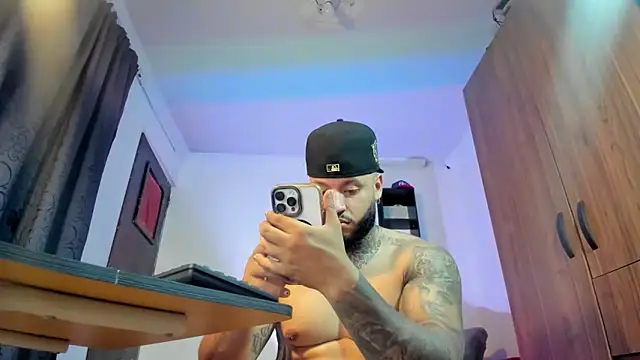 dereckgreen online show from 10-07-25, 01:03